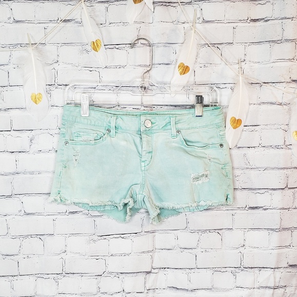 Aeropostale Pants - 3/$35 Aeropostale Distressed Denim Shorts